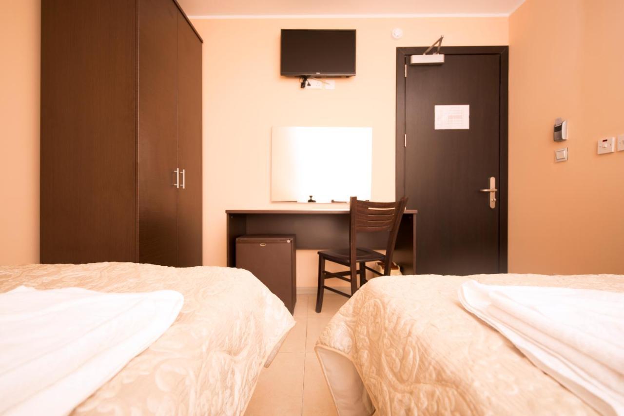 Saint Julian's Sogdiana Guest House מראה חיצוני תמונה