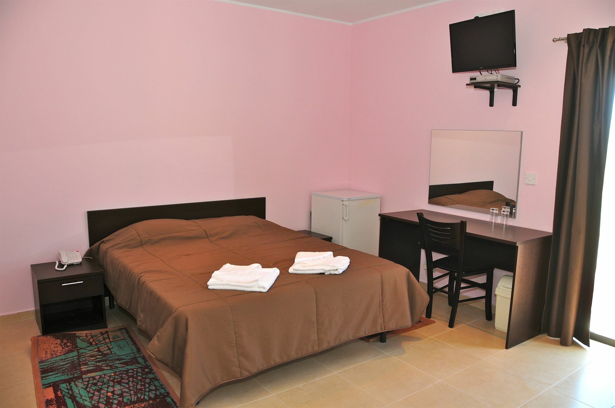 Saint Julian's Sogdiana Guest House מראה חיצוני תמונה