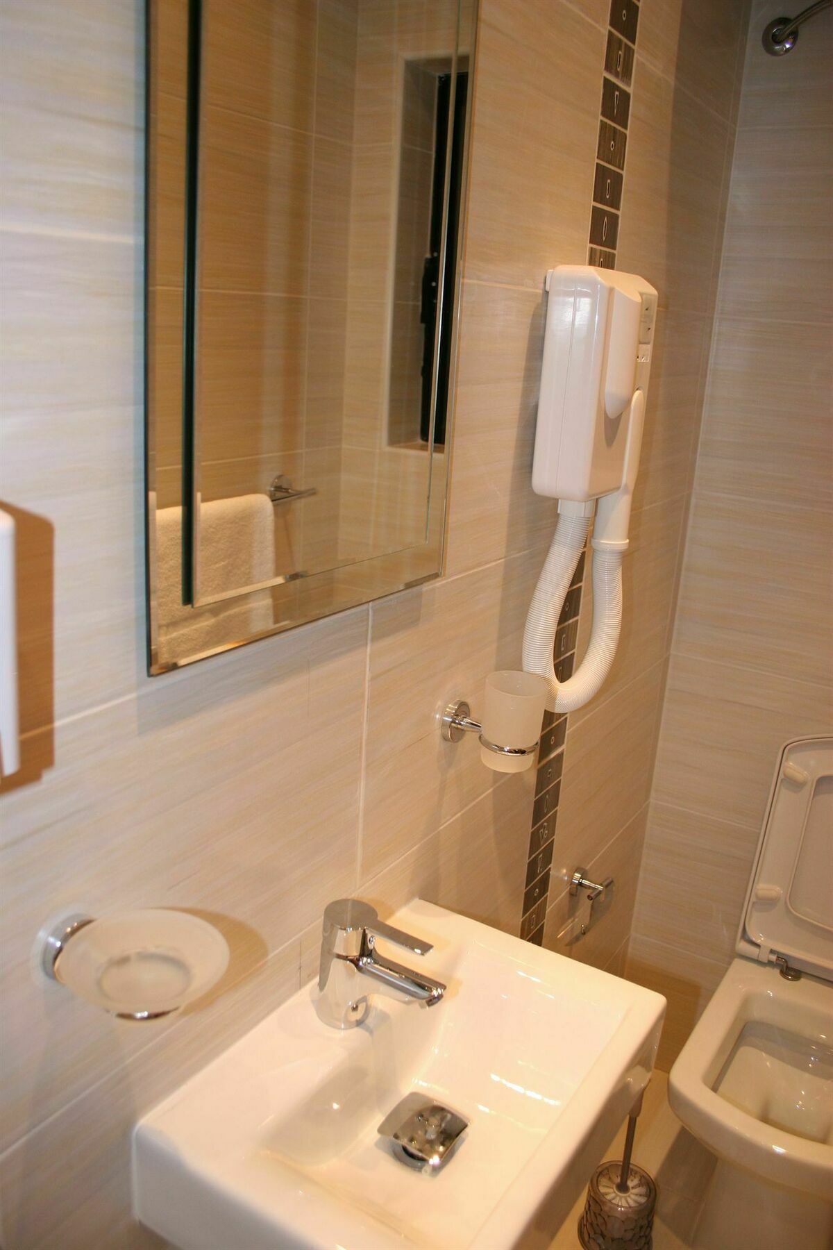 Saint Julian's Sogdiana Guest House מראה חיצוני תמונה