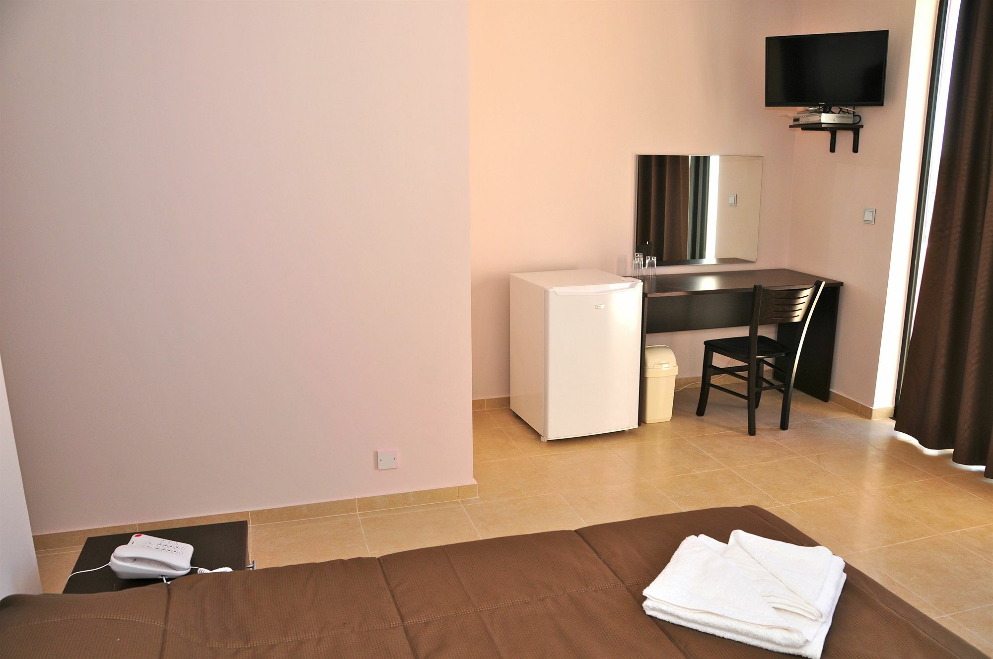 Saint Julian's Sogdiana Guest House מראה חיצוני תמונה